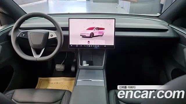 Tesla Model Y 2026 thumb 5