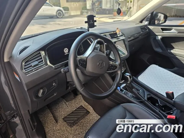 Volkswagen Tiguan 2022 thumb 3