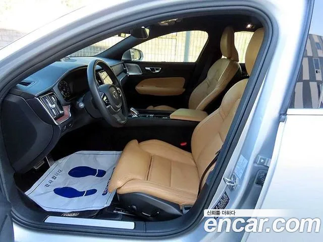 Volvo S60 2021 thumb 10