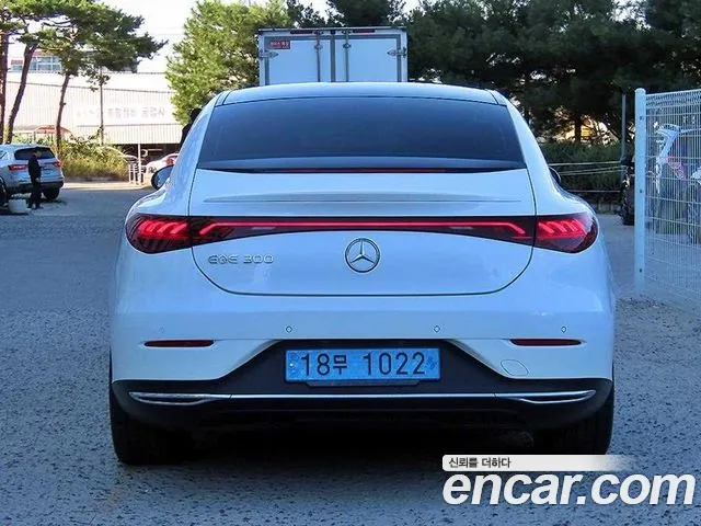 Mercedes-Benz EQE 2023 thumb 4