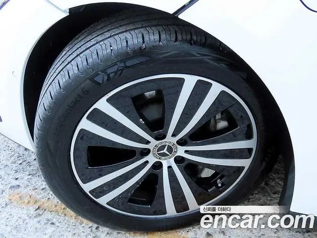 Mercedes-Benz EQE 2023 thumb 5