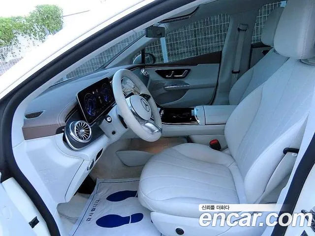 Mercedes-Benz EQE 2023 thumb 10