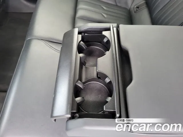 Audi e-tron 2020 thumb 11