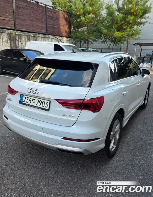 Audi Q3 2020 thumb 2