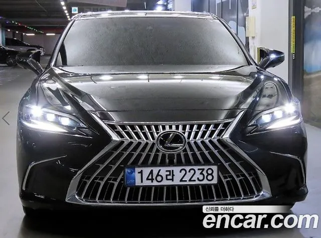 Lexus ES 2025 thumb 2