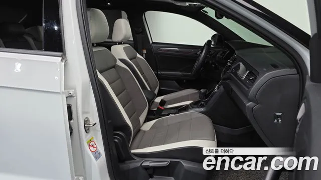 Volkswagen T-Roc 2022 thumb 11