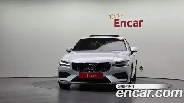 Volvo S60 2019 thumb 3