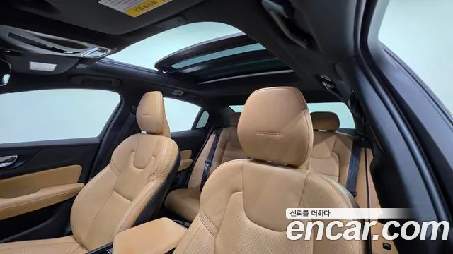 Volvo S60 2019 thumb 12