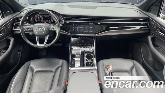 Audi Q7 2020 thumb 6