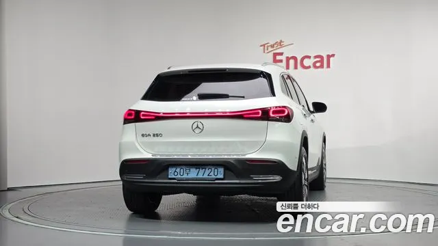 Mercedes-Benz EQA 2021 thumb 4