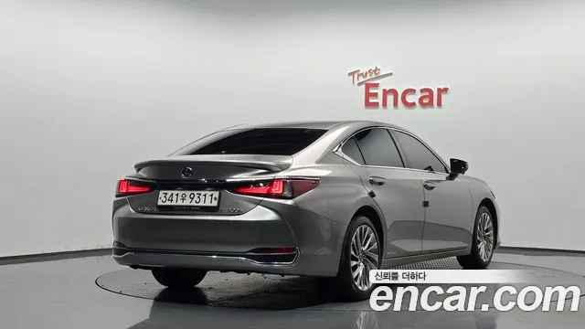 Lexus ES 2021 thumb 2