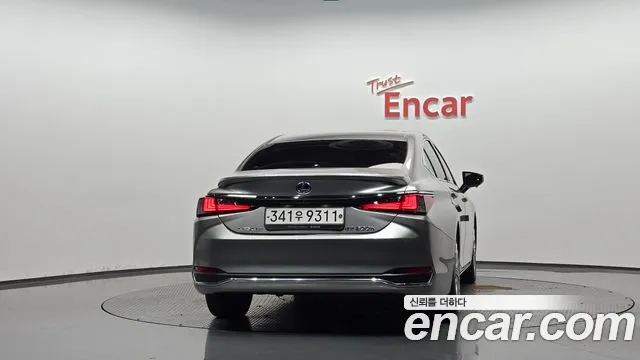 Lexus ES 2021 thumb 4