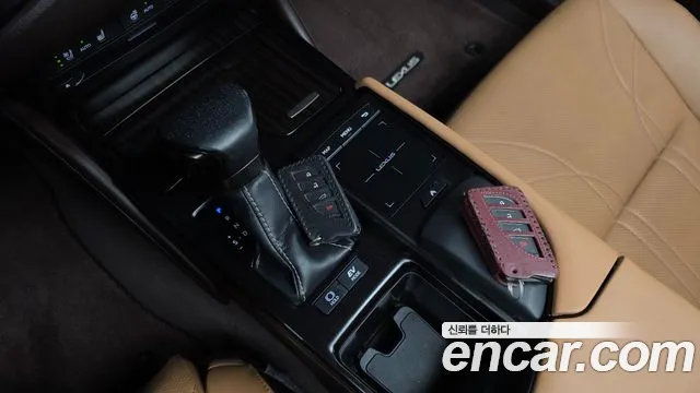 Lexus ES 2021 thumb 9