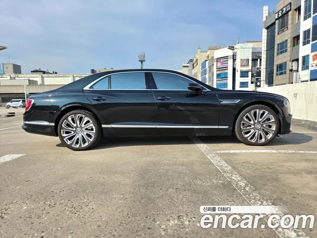 Bentley Flying Spur 2025 thumb 4