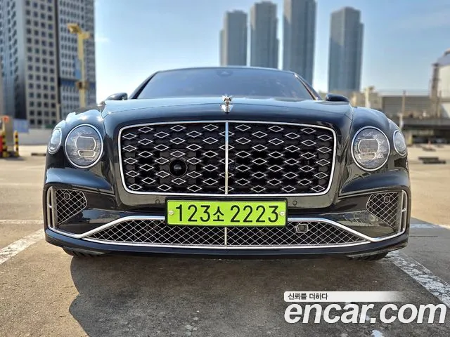 Bentley Flying Spur 2025 thumb 7