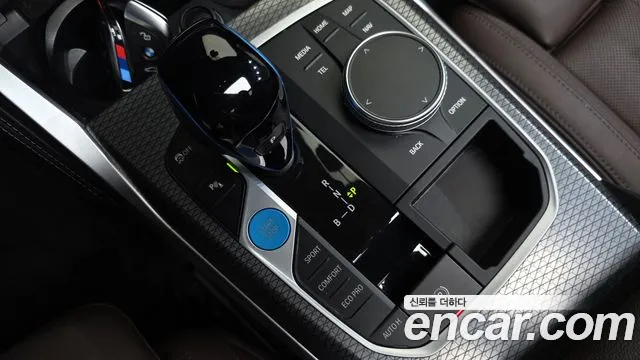 BMW i4 2023 thumb 8
