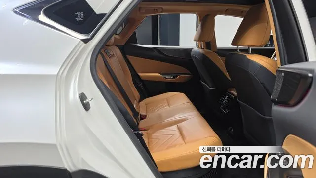 Lexus NX 2025 thumb 11