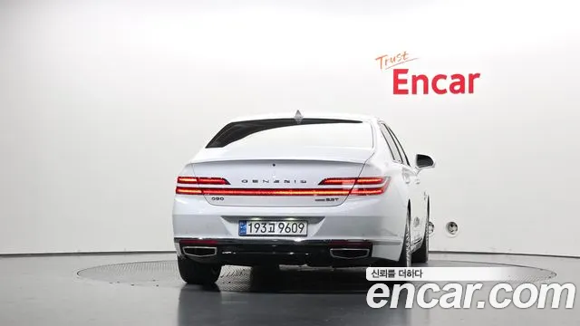 Genesis G90 2020 thumb 3