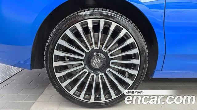 Rolls-Royce Ghost 2019 thumb 5