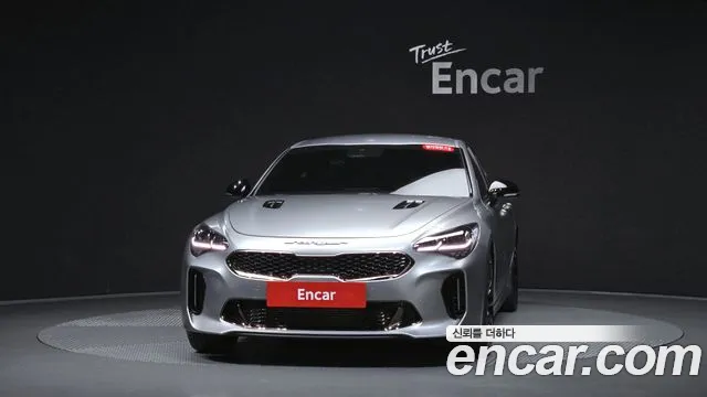 Kia Stinger 2023 thumb 2