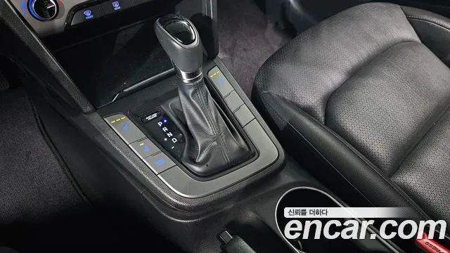 Hyundai Avante 2016 thumb 9