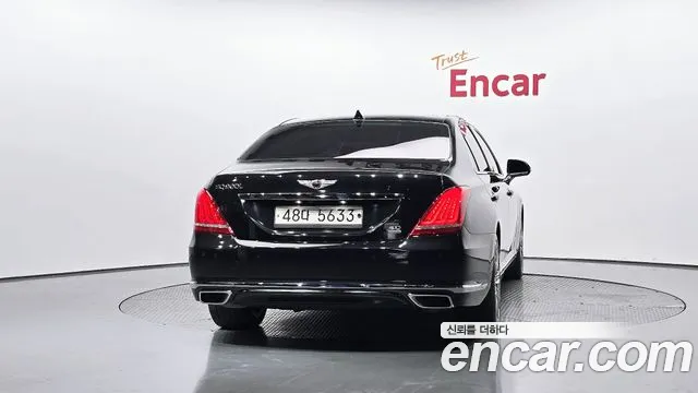 Genesis G90 2017 thumb 4