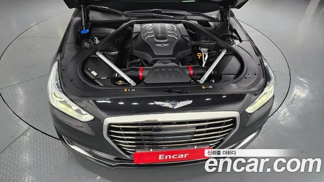 Genesis G90 2017 thumb 6