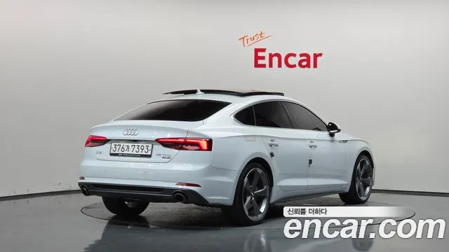 Audi A5 2019 thumb 2