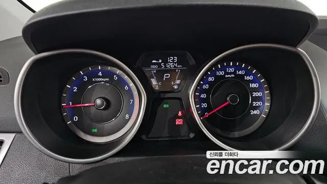 Hyundai Avante 2013 thumb 8