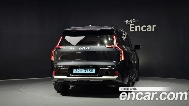 Kia EV9 2023 thumb 4