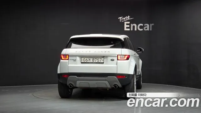 Land Rover Range Rover Evoque 2019 thumb 3