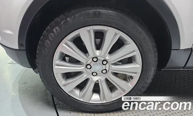 Land Rover Range Rover Evoque 2019 thumb 4