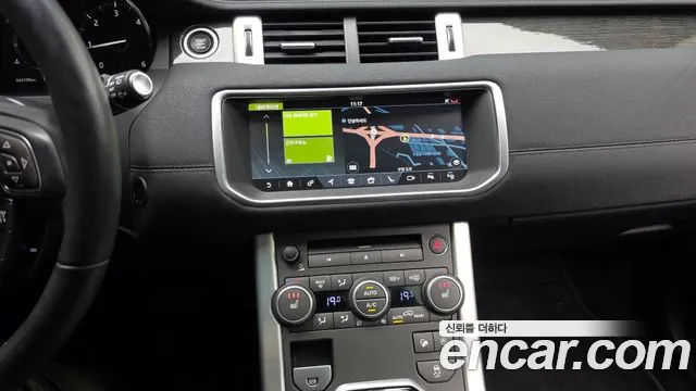 Land Rover Range Rover Evoque 2019 thumb 12
