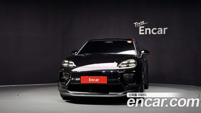 Porsche Macan 2025 thumb 3