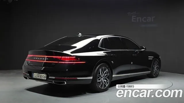 Genesis G90 2022 thumb 2