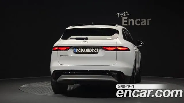 Jaguar F-Pace 2021 thumb 4