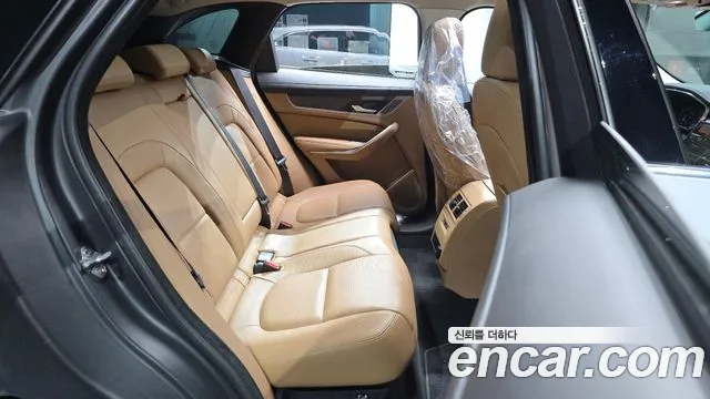 Jaguar F-Pace 2021 thumb 11