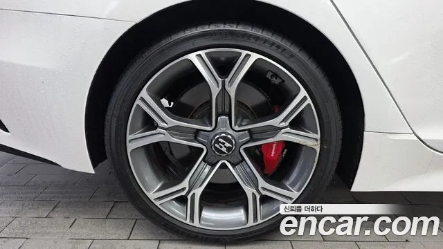 Kia Stinger 2019 thumb 5