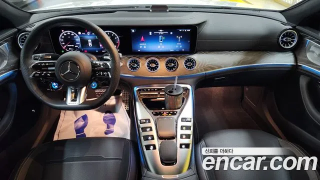Mercedes-Benz AMG GT 2026 thumb 7