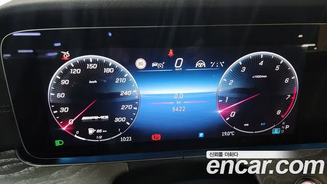 Mercedes-Benz AMG GT 2026 thumb 8