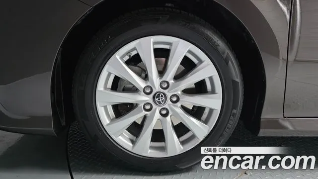 Toyota Camry 2019 thumb 5