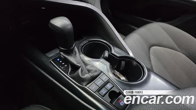 Toyota Camry 2019 thumb 9