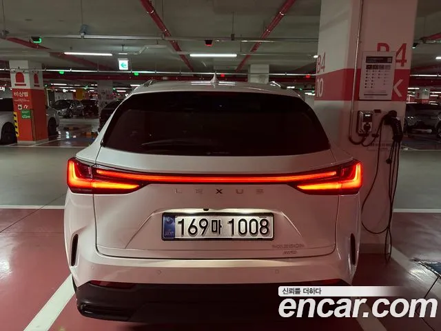 Lexus NX 2025 thumb 4