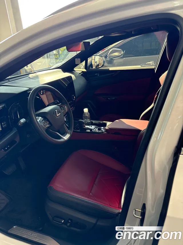 Lexus NX 2025 thumb 7