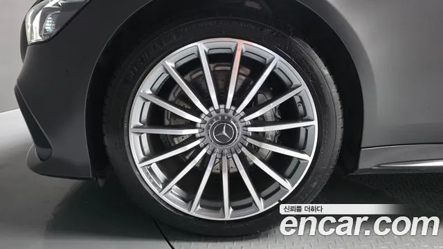 Mercedes-Benz AMG GT 2021 thumb 5