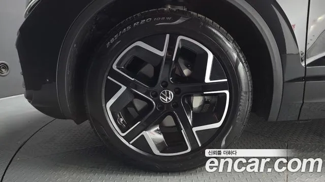 Volkswagen Touareg 2026 thumb 5