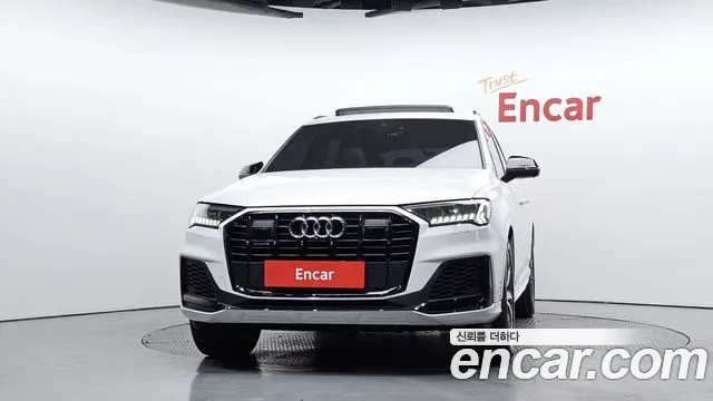 Audi Q7 2023 thumb 3