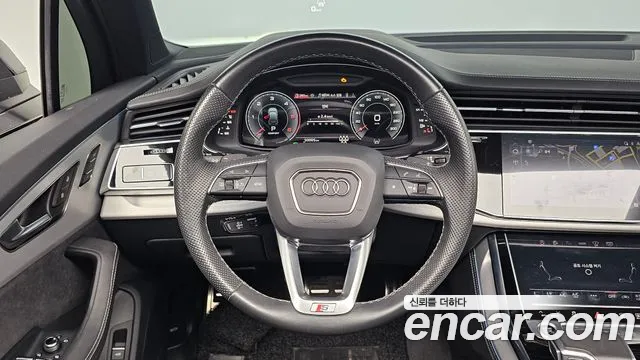 Audi Q7 2023 thumb 12