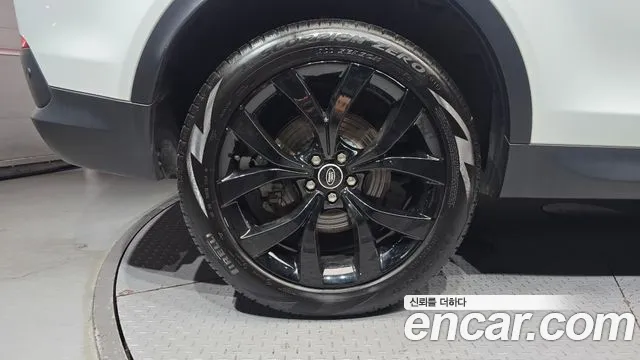 Land Rover Discovery Sport 2022 thumb 5