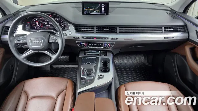 Audi Q7 2019 thumb 7